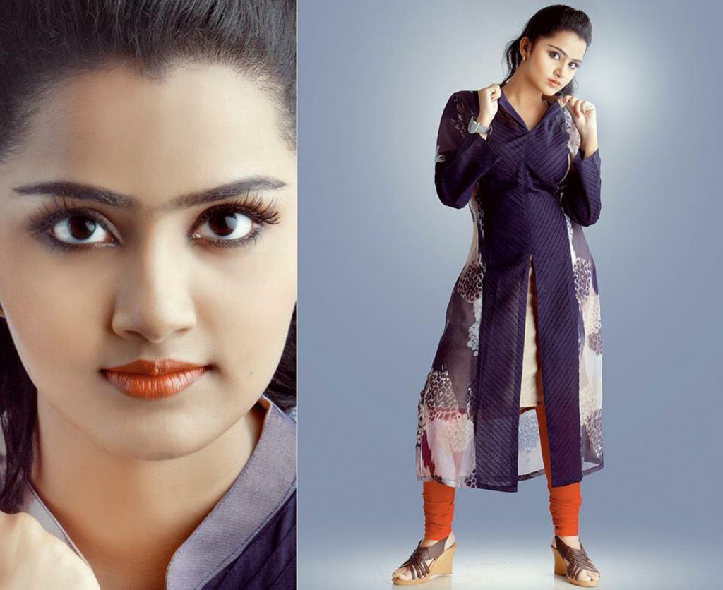 Anupama Parameswaran Stills-Images-Premam Actress-Onlookers Medi