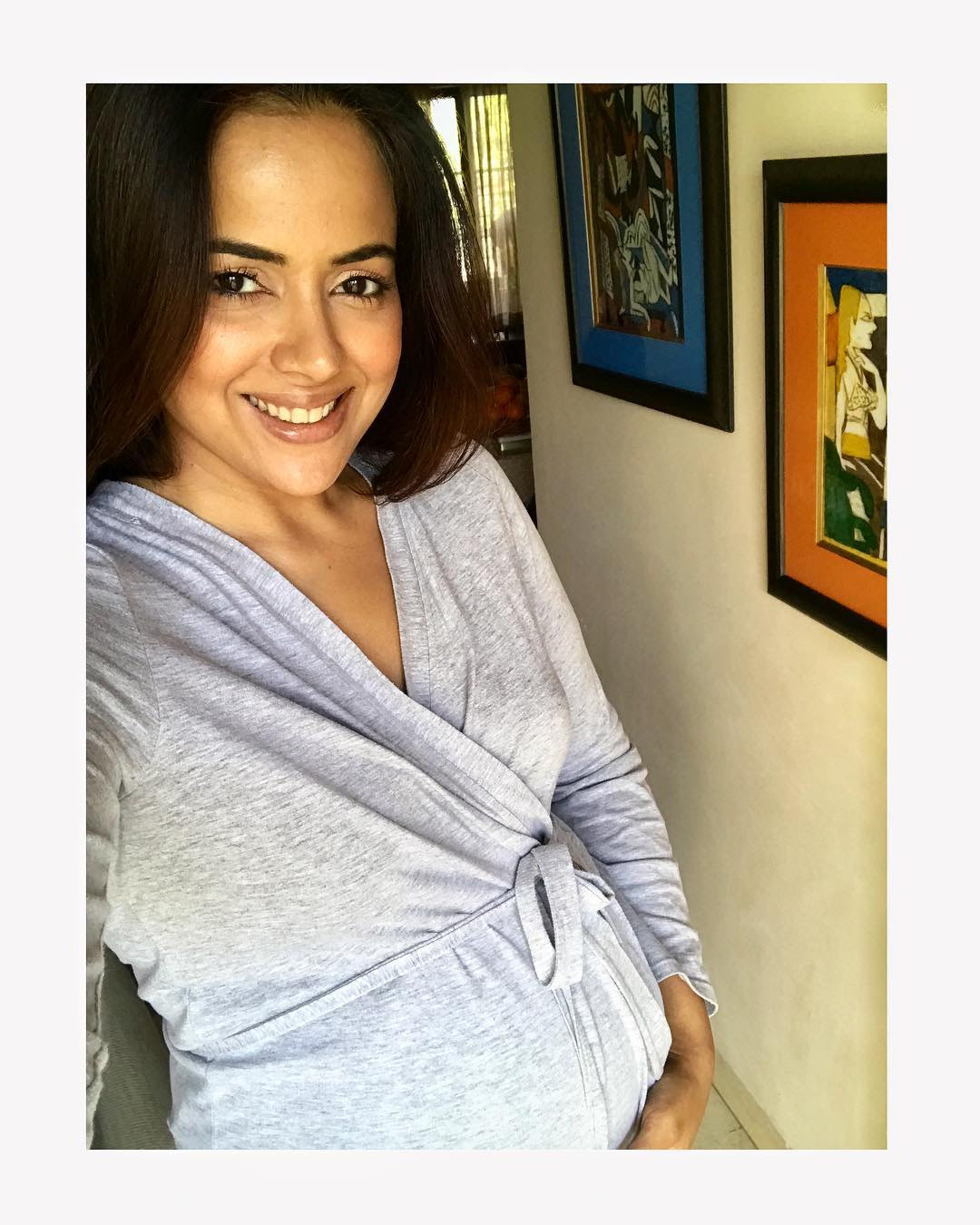 actress-sameera-reddy-turned-pregnant-with-second-child2