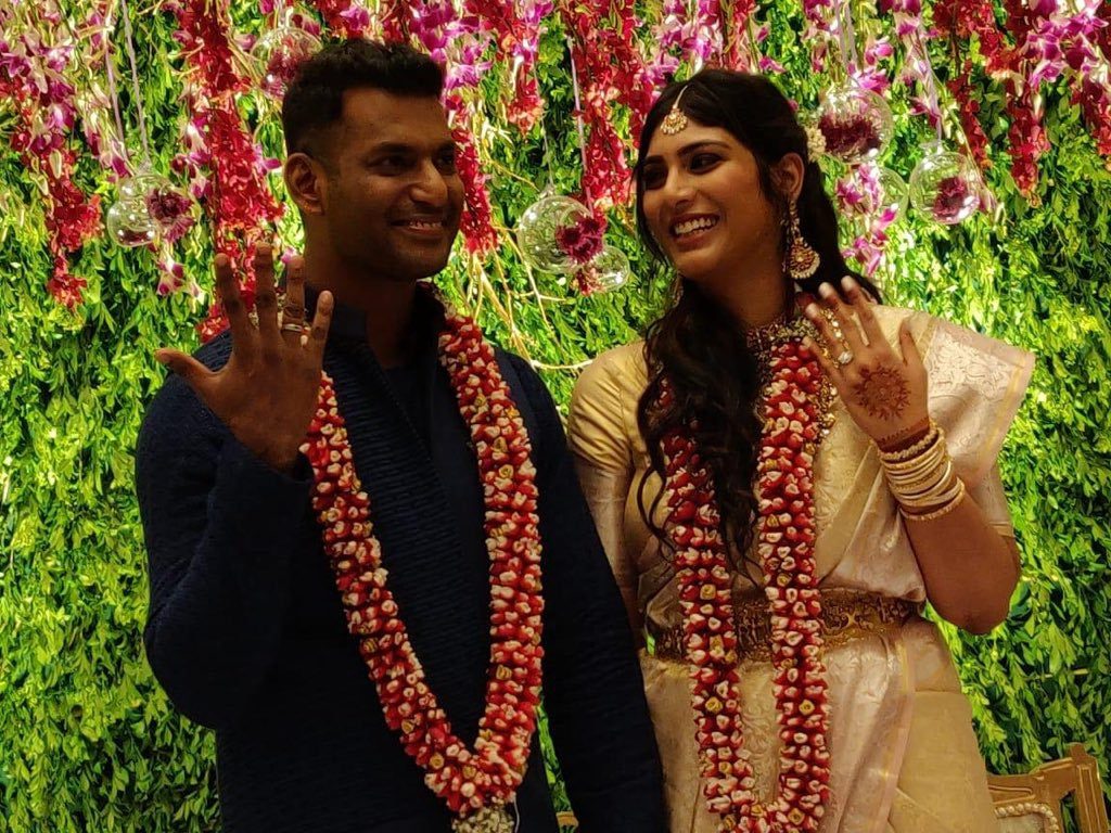 hero-vishal-got-engaged1