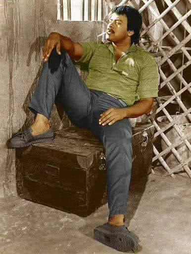 21-chiranjeevi-rare-still-during-shoot