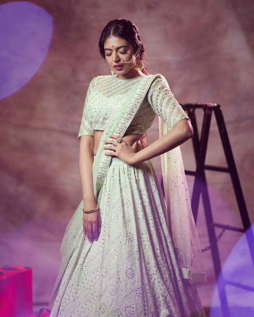 shivani-rajashekar-latest-photoshoot8