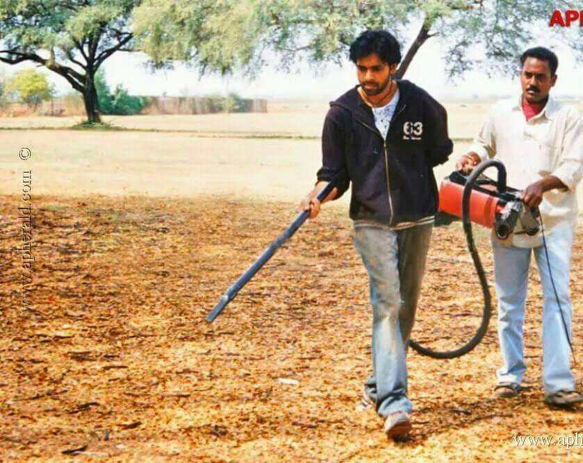 pawan-kalyan-rare-unseen-pics-21