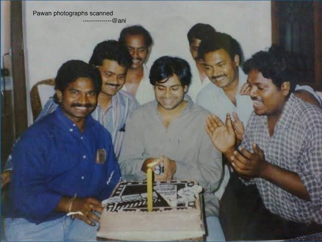 pawan-kalyan-rare-unseen-pics-24