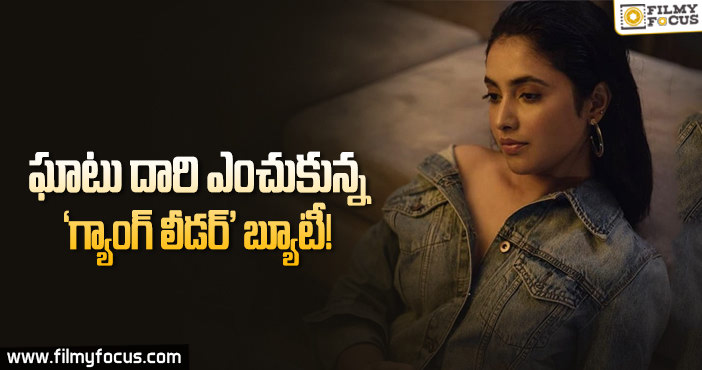 రూటు మార్చి..  షాక్ ఇచ్చిన ప్రియాంక అరుళ్ మోహన్..!