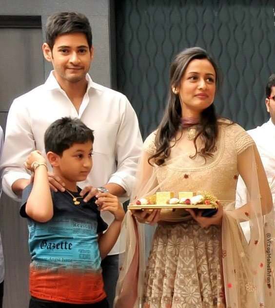 Mahesh Babu Namrata Rare & Unssen Pics32