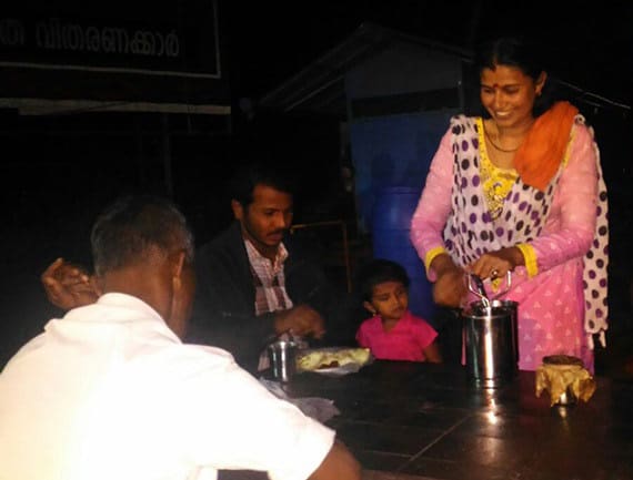 Senior Actress Kavitha Lakshmi becomes a street vendor4