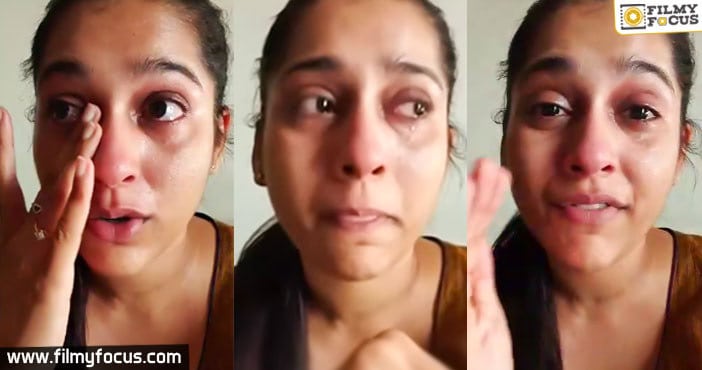 Anchor Rashmi gets emotional in live1