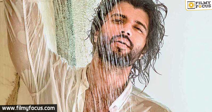 Vijay Deverakonda as hyderabad times most desirable man of 2019-N