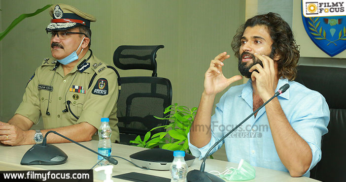 Vijay Devarakonda Interaction With Field Level Police Officers4