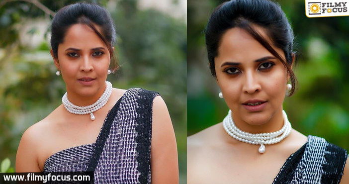 Anchor Anasuya entry into bollywood1