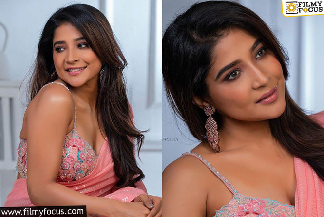 Sakshi Agarwal: మరోసారి ఘాటు అందాలతో రెచ్చిపోయిన సాక్షి అగర్వాల్.. వైరల్ అవుతున్న ఫోటోలు..!