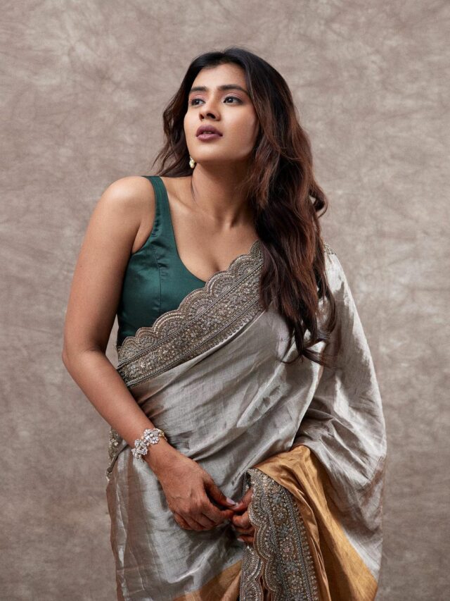 hebahpatel. (4)