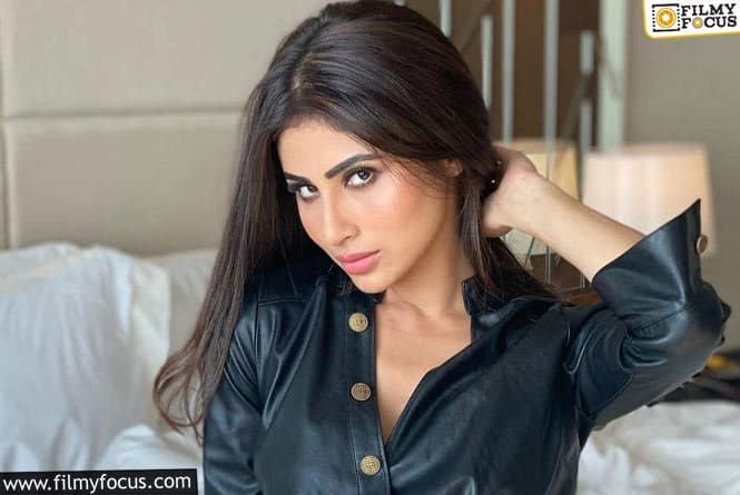 Mouni Roy: ‘కె.జి.ఎఫ్’ బ్యూటీ బికినీ షో.. వైరల్ అవుతున్న మౌనీ రాయ్ లేటెస్ట్ గ్లామర్ ఫోటోలు.!