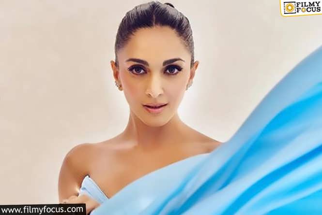 Kiara Advani: థైస్ అందాలతో రచ్చ చేస్తున్న కియారా.. వైరల్ అవుతున్న లేటెస్ట్ ఫోటోలు..!