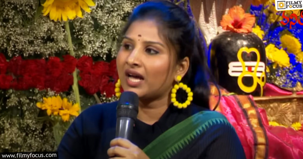 Singer Mangli Emotional Comments goes viral