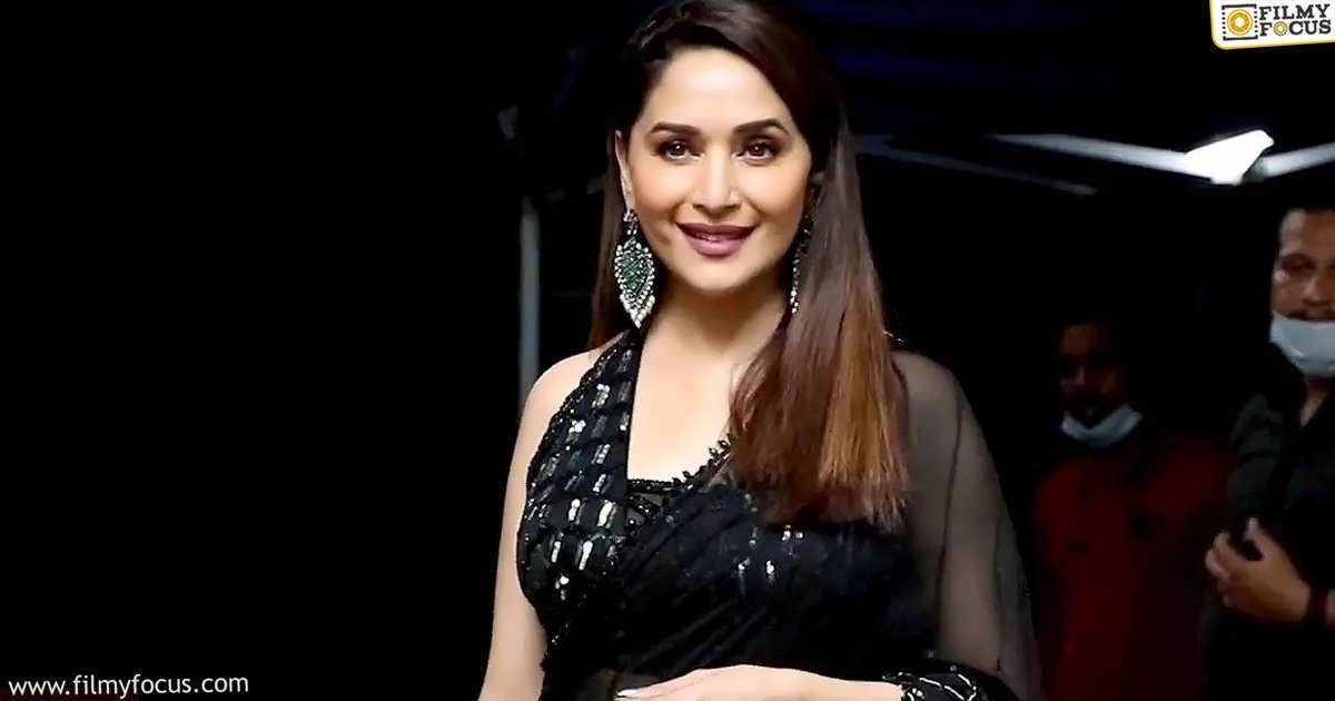 Unknown and Interesting Facts about Star Heroine Madhuri Dixit (1)