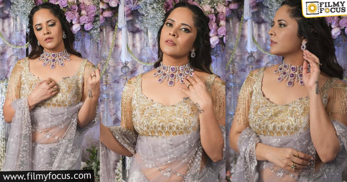 Anasuya Bharadwaj Shines Like an Angel in these Latest Clicks!