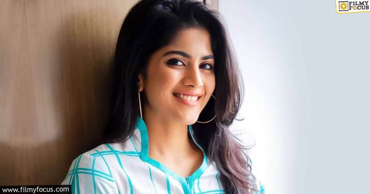 Nithin Heroine Megha Akash Latest Vacation Photos Goes Viral (1)