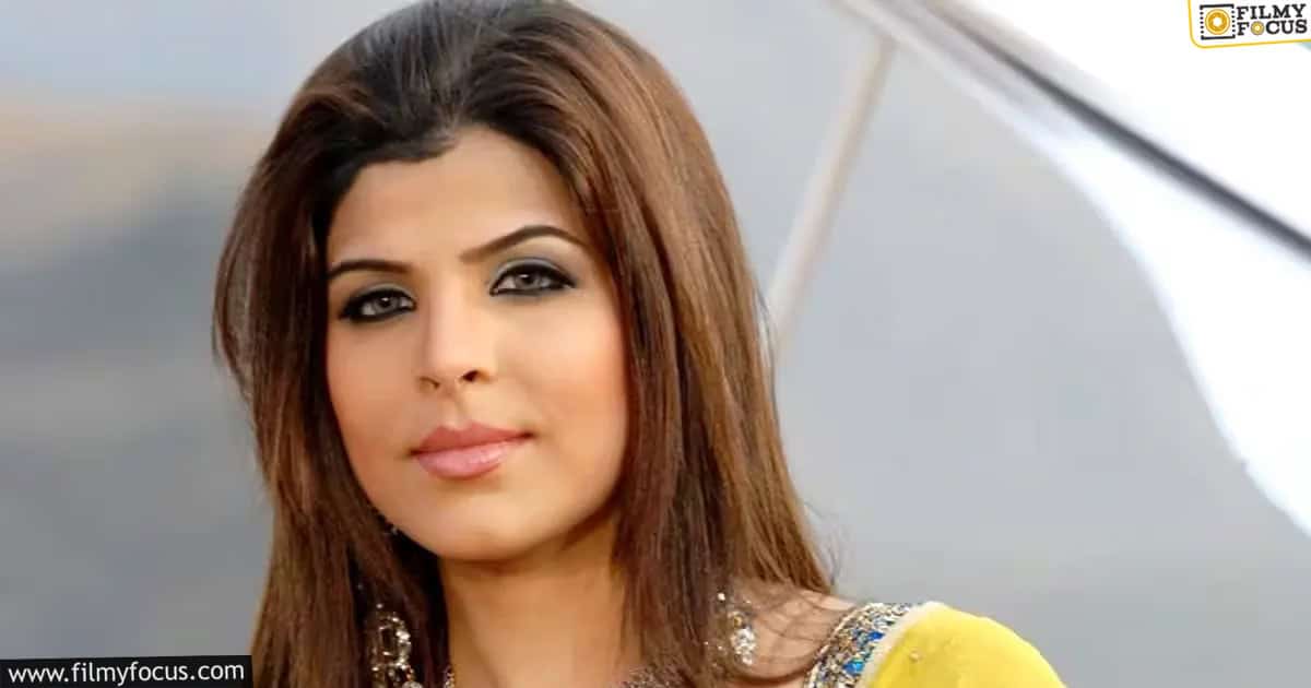 Star Actress Laila Khan Murdered by her Father (1)