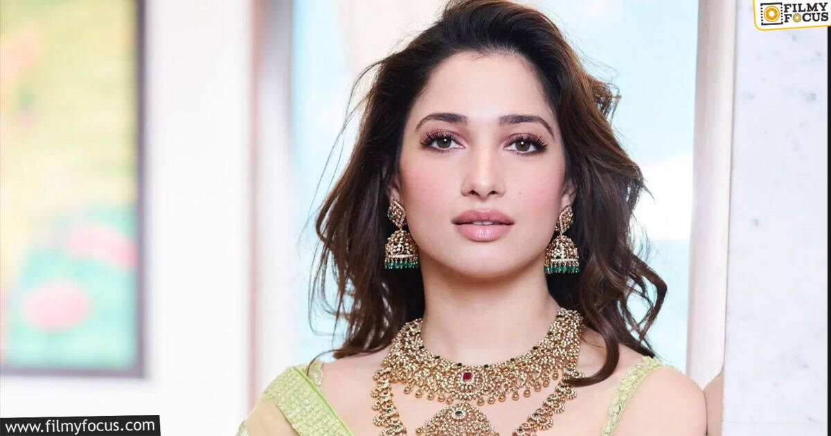 Tamannaah Supports Deepika Padukone In Spirit Row (1)