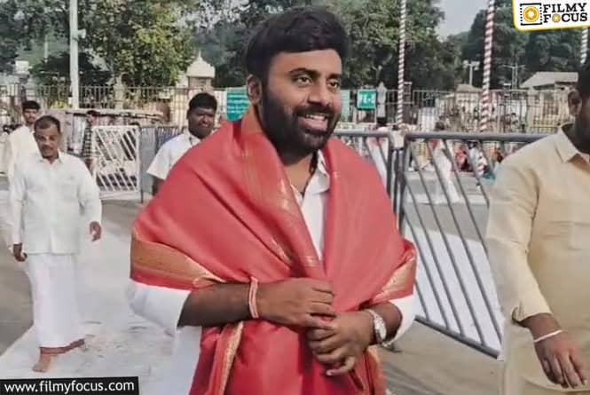 తిరుమలలో శ్రీవారి సన్నిధిలో కె.వి.ఎన్ ప్రొడక్షన్స్ నిర్మాత ఎన్.కె.లోహిత్ దర్శనం!