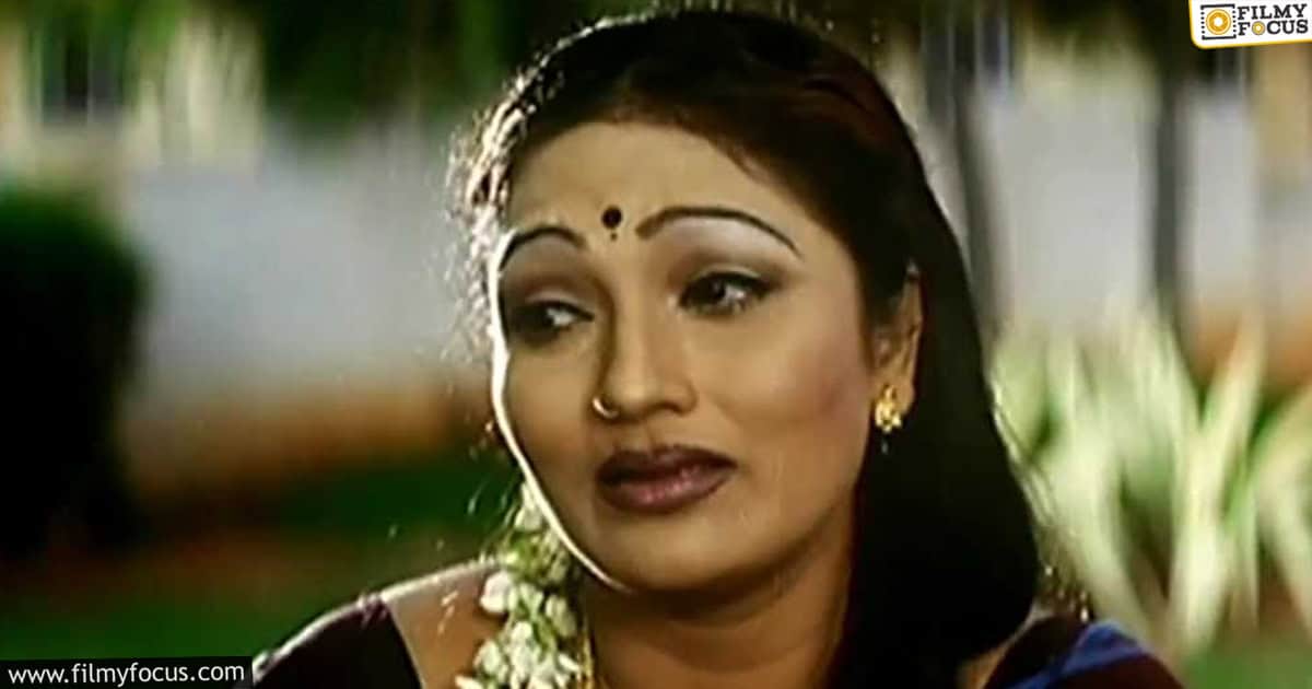 ACactress Ramya sri attacked with a knife3