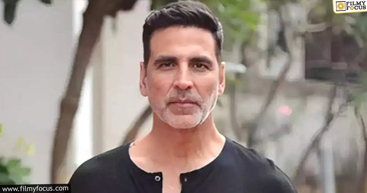 Akshay kumar gave insurance to 700 stunt mans