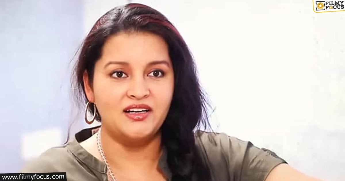 renu desai comments gone viral