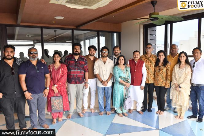 డిజే టిల్లు దర్శకుడు విమల్ కృష్ణ కొత్త చిత్రం చిలకా ప్రొడక్షన్స్ లో రాగ్ మయూర్ హీరోగా ప్రారంభం !!!