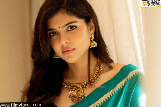 Kalyani Priyadarshan: సూపర్‌ ‘హీరో’యిన్‌కి కష్టమొస్తే.. ఫస్ట్‌ కాల్‌ ఎవరికెళ్తుందో తెలుసా?