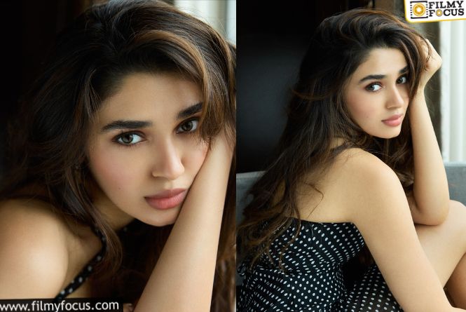 Krithi Shetty: తిరిగి బాలీవుడ్‌కి వెళ్లిపోతున్న బేబమ్మ.. స్టార్‌ హీరో కొడుకుతో..