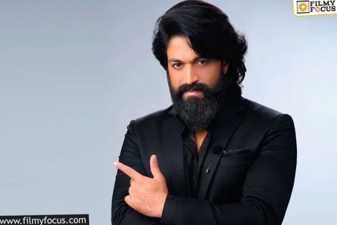 Yash: గ్యాప్‌ని కవర్‌ చేసే పనిలో యశ్‌.. మూడో సినిమా కూడా ఓకే చేశాడా?
