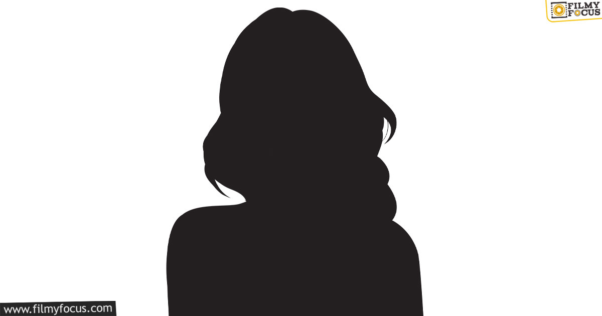 Actress is emotionally blackmailing young heroes