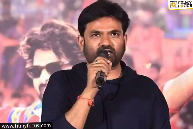 THE RAJA SAAB: ఇన్ డైరెక్ట్ సెటైర్.. ఎన్టీఆర్ ఫ్యాన్స్ కు మారుతి క్షమాపణ!