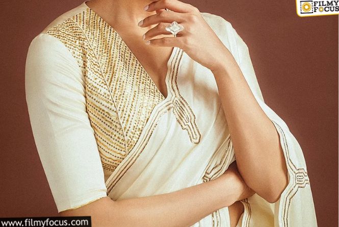 సేమ్‌ హీరోయిన్‌.. జోనర్‌ మారుతోంది.. ఇలా అయినా రవితేజకు హిట్టొస్తుందా?