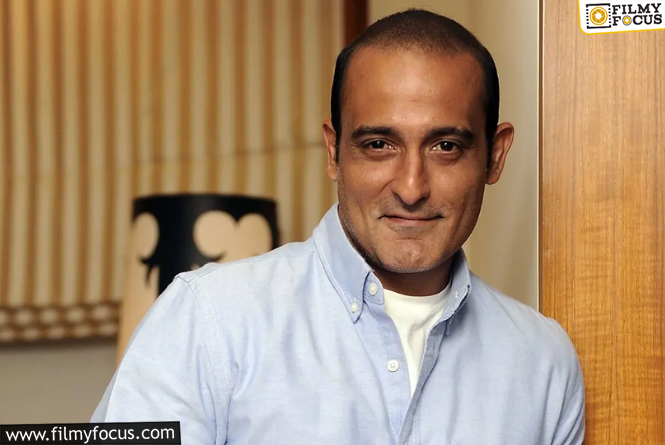 Akshaye Khanna: సౌత్ మీద కన్నేసిన బాలీవుడ్ స్టార్.. బాబీ, సైఫ్ తర్వాత ఆయనే టార్గెట్!